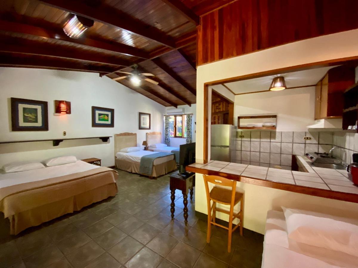 Rancho Coral Hotel เอสเตรีโญส ภายนอก รูปภาพ