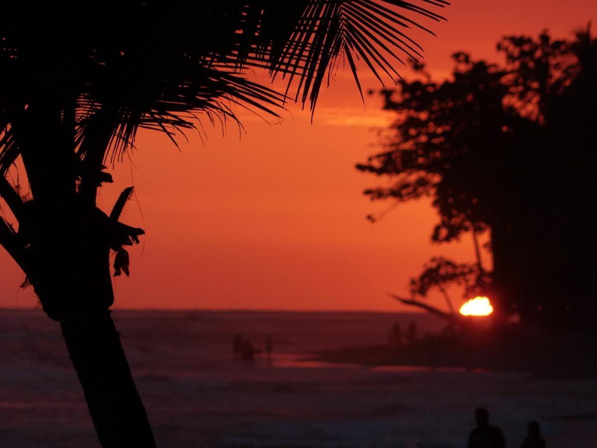 Rancho Coral Hotel เอสเตรีโญส ภายนอก รูปภาพ
